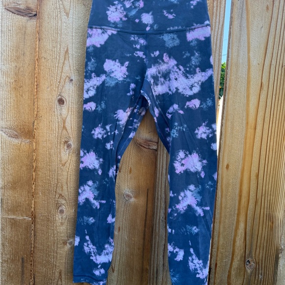 Lululemon Tie-Dye Leggings - Picture 3 of 5